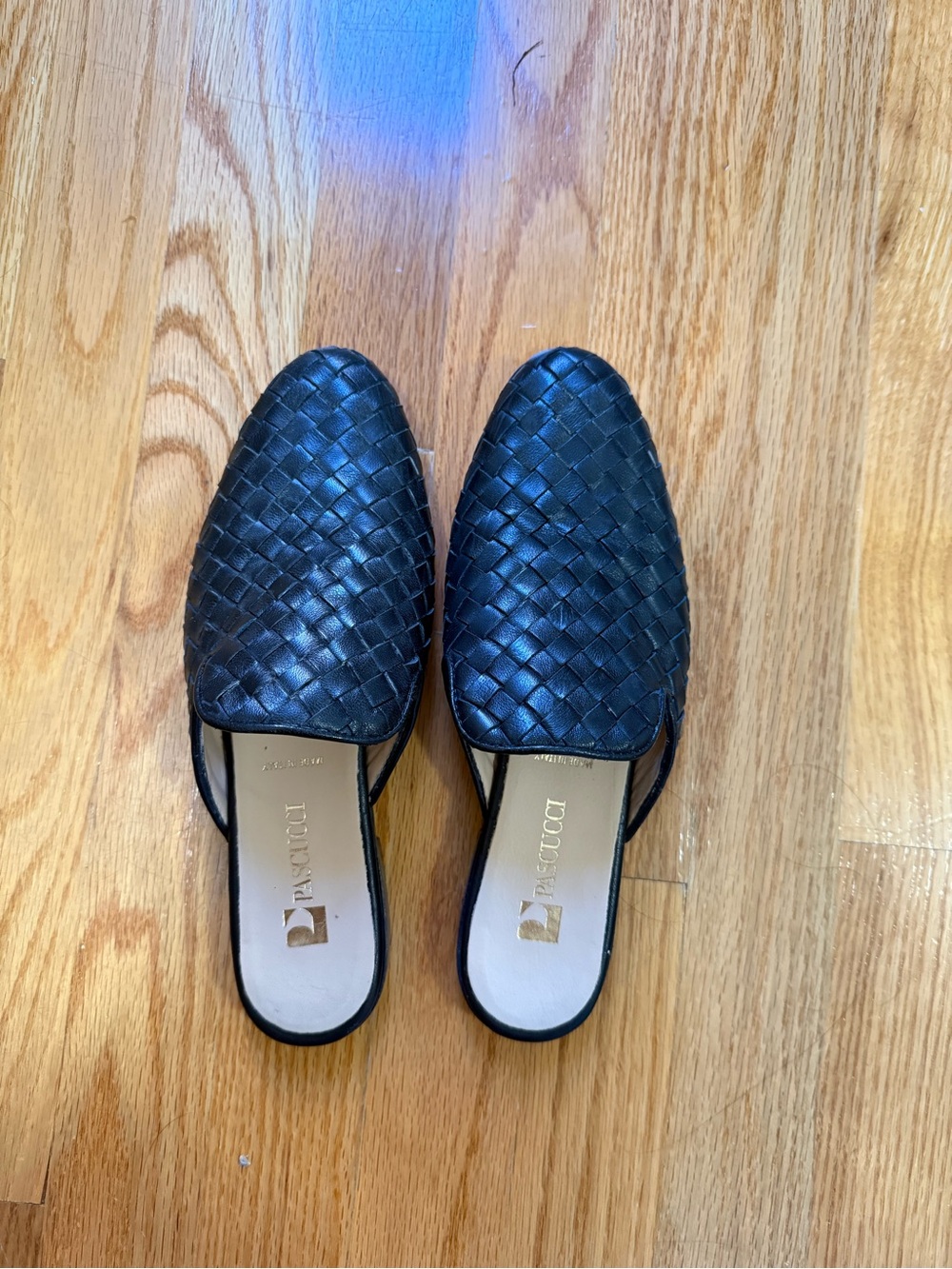 Pascucci 100% Italian Leather Black Intrecciato Woven Leather Mules